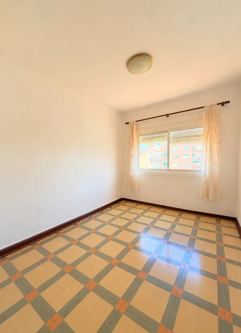 Piso em La Nova Esquerra de l'Eixample — foto 3