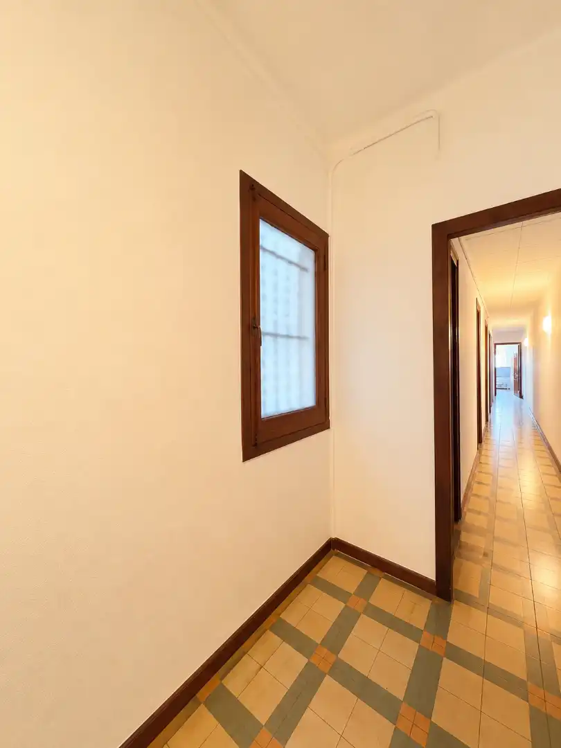 Piso em La Nova Esquerra de l'Eixample — foto 8